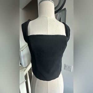 Women’s deep scoop neck top Elegant Black side zipper size small